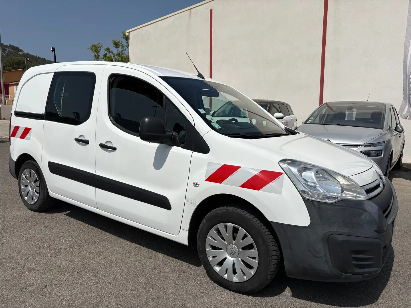 Citroen Berlingo 1.6 BlueHDI 100ch 3 PLACES - 2