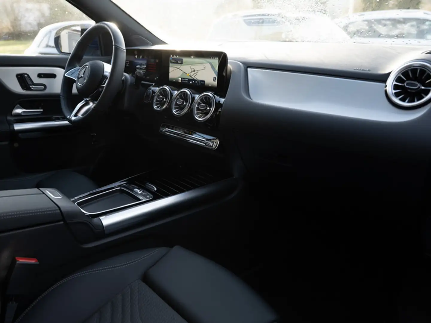 Mercedes-Benz EQA 250 + Progressive/LED/Cam/Memo/Totw/Winter/18 Blau - 2