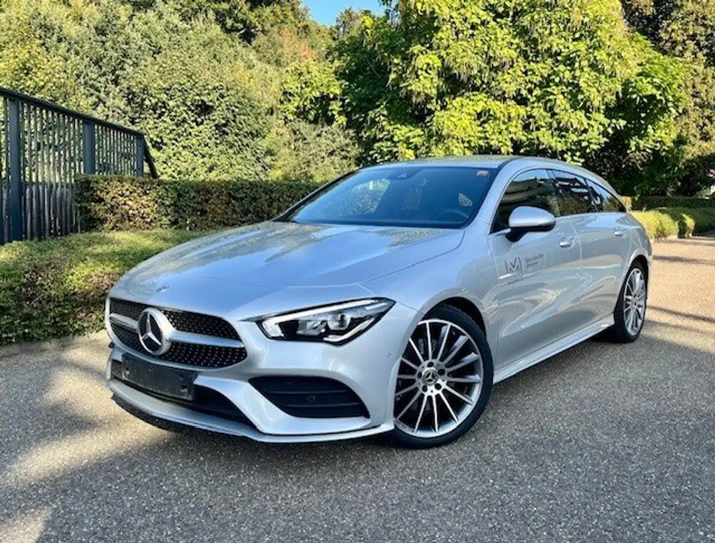 Mercedes-Benz CLA 200 CLA Shooting Brake 200 AMG Line Argent - 1