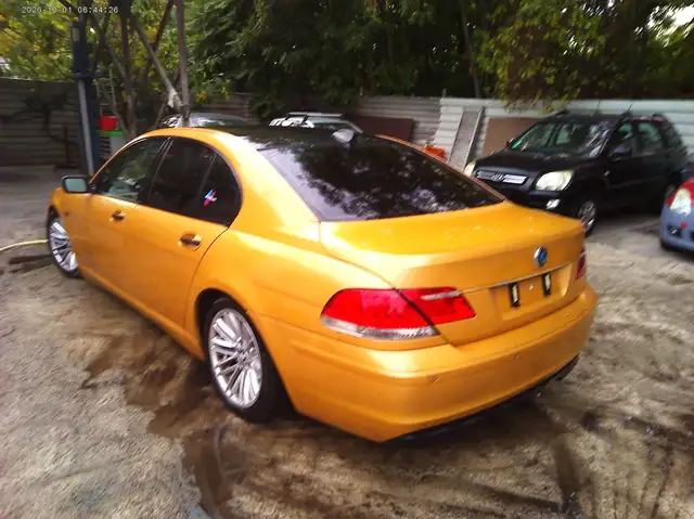 BMW 730