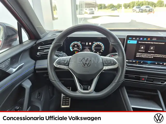 Volkswagen Tiguan view 11