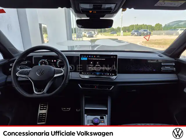Volkswagen Tiguan view 10
