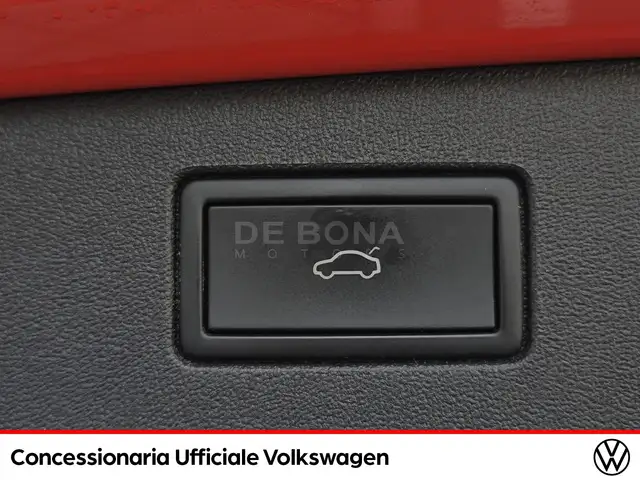 Volkswagen Tiguan view 22