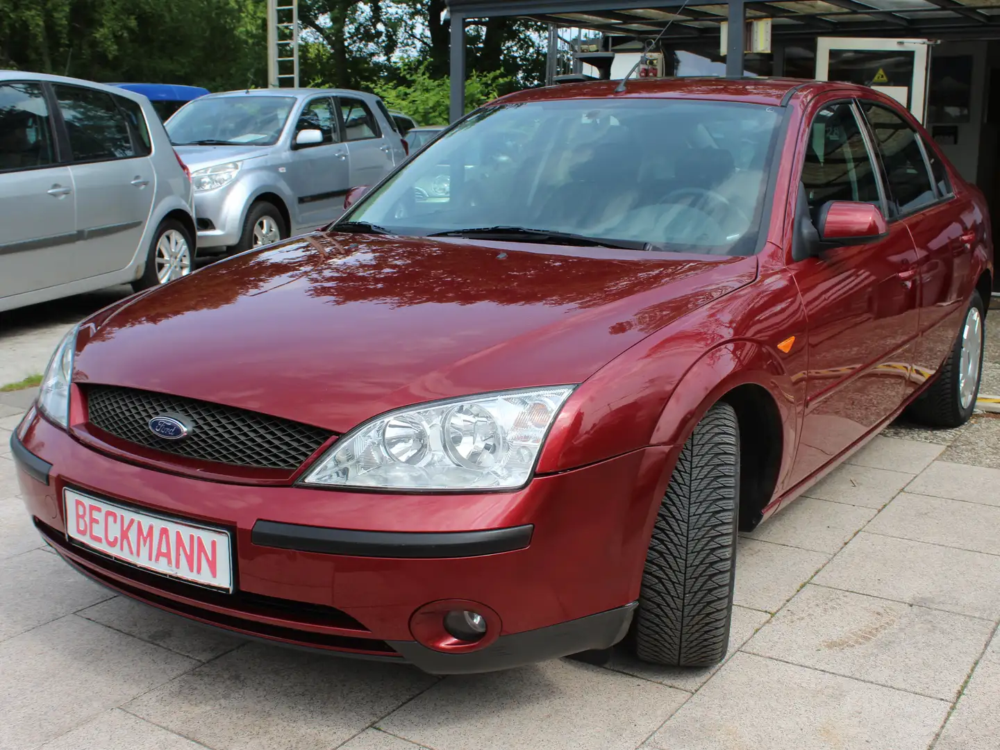 Ford Mondeo 2.0 Trend Roşu - 1