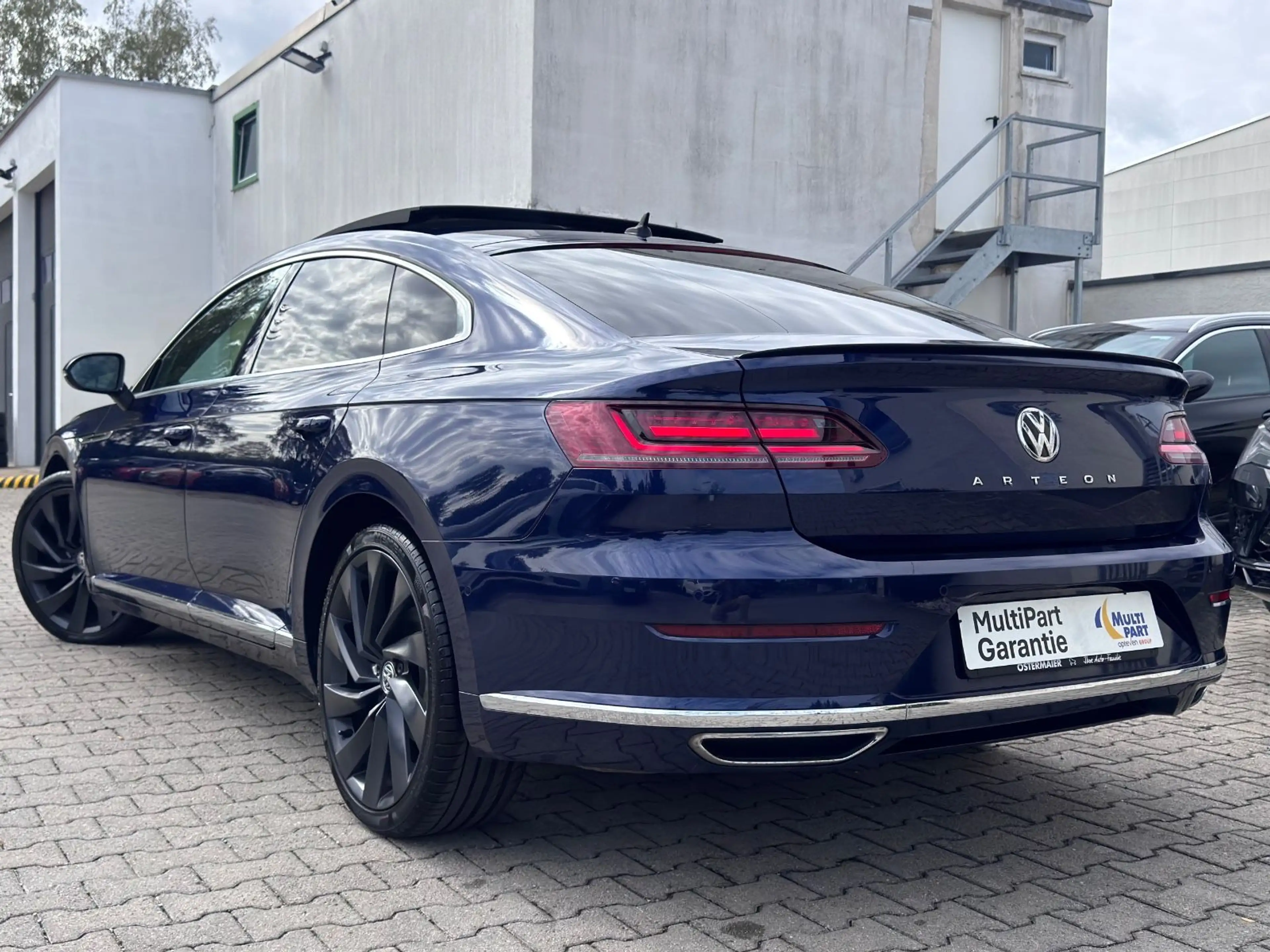 Volkswagen Arteon 2.0 Benzin Arteon R-Line/Panorama 20" DCC — photo 6