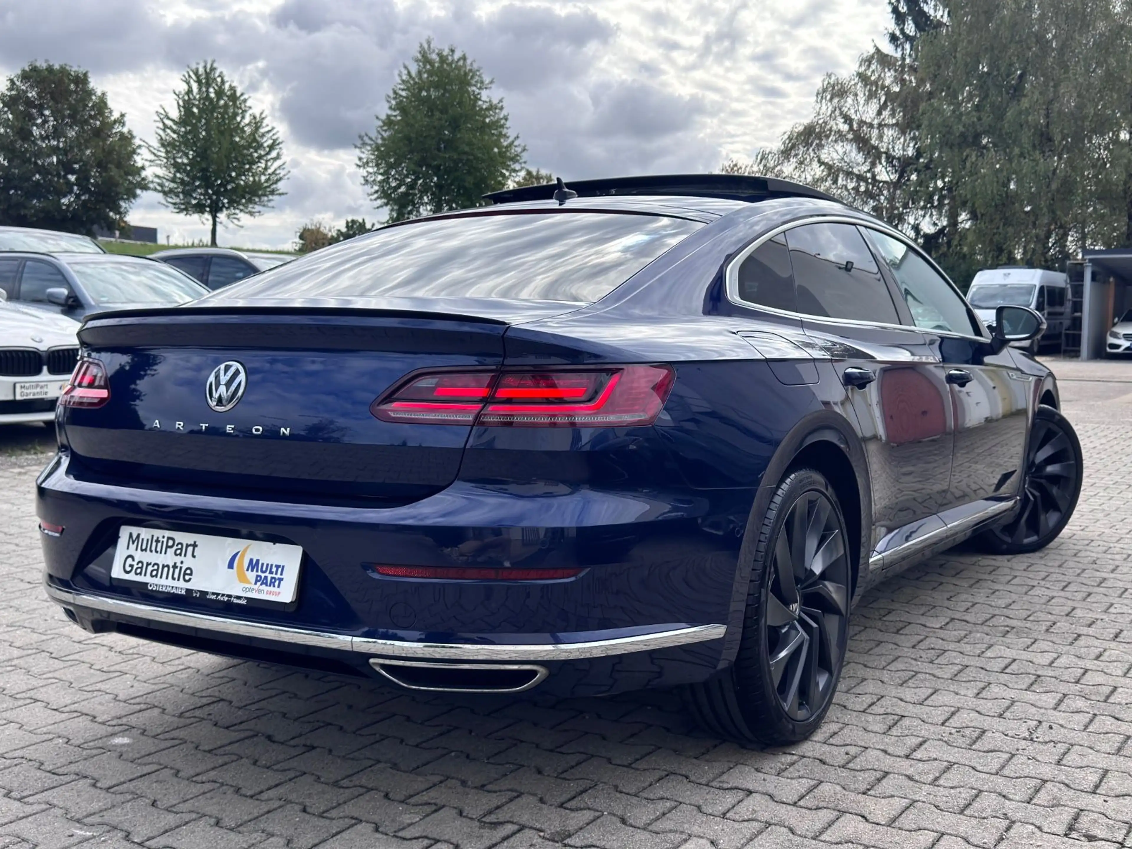 Volkswagen Arteon 2.0 Benzin Arteon R-Line/Panorama 20" DCC — photo 5
