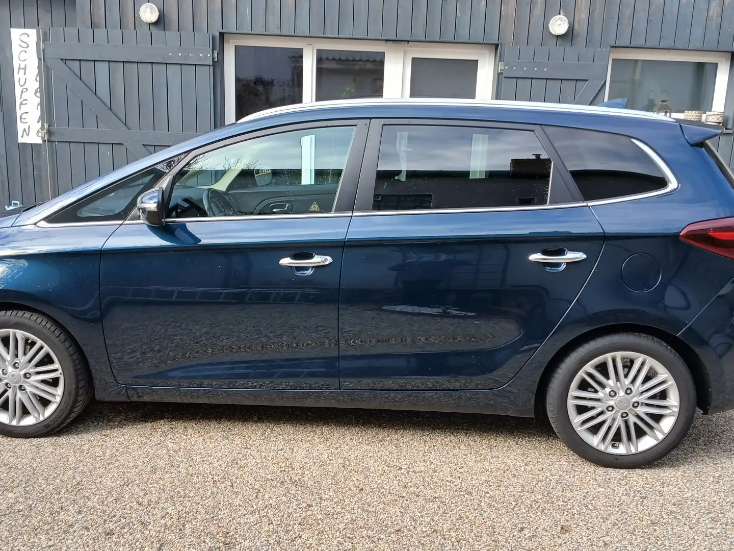 Kia Carens 1,7 CRDi ISG Gold Aut. - 2
