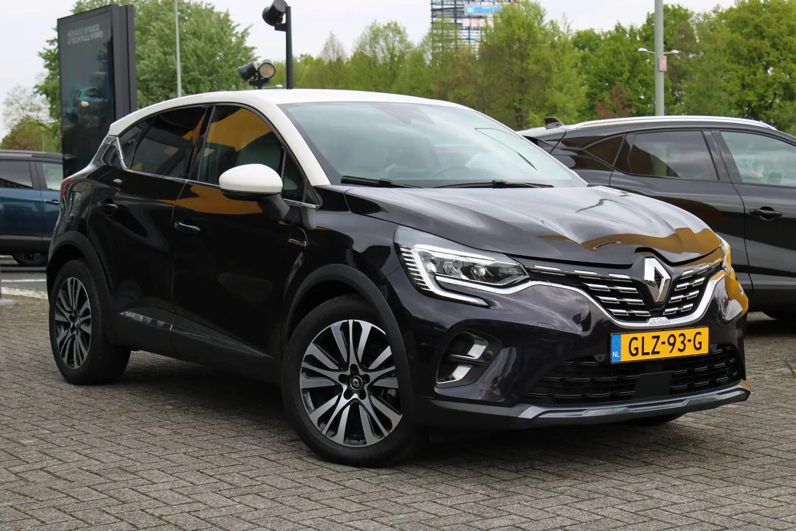Renault Captur E-Tech Plug-in Hybrid 160 Initiale Paris l AUTOMAA Zwart - 2