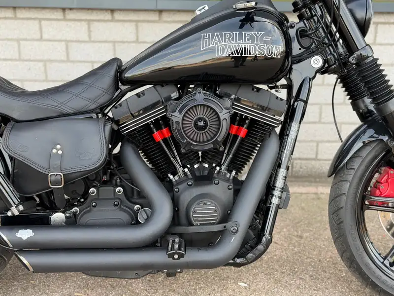 Harley-Davidson Dyna Street Bob - foto 7