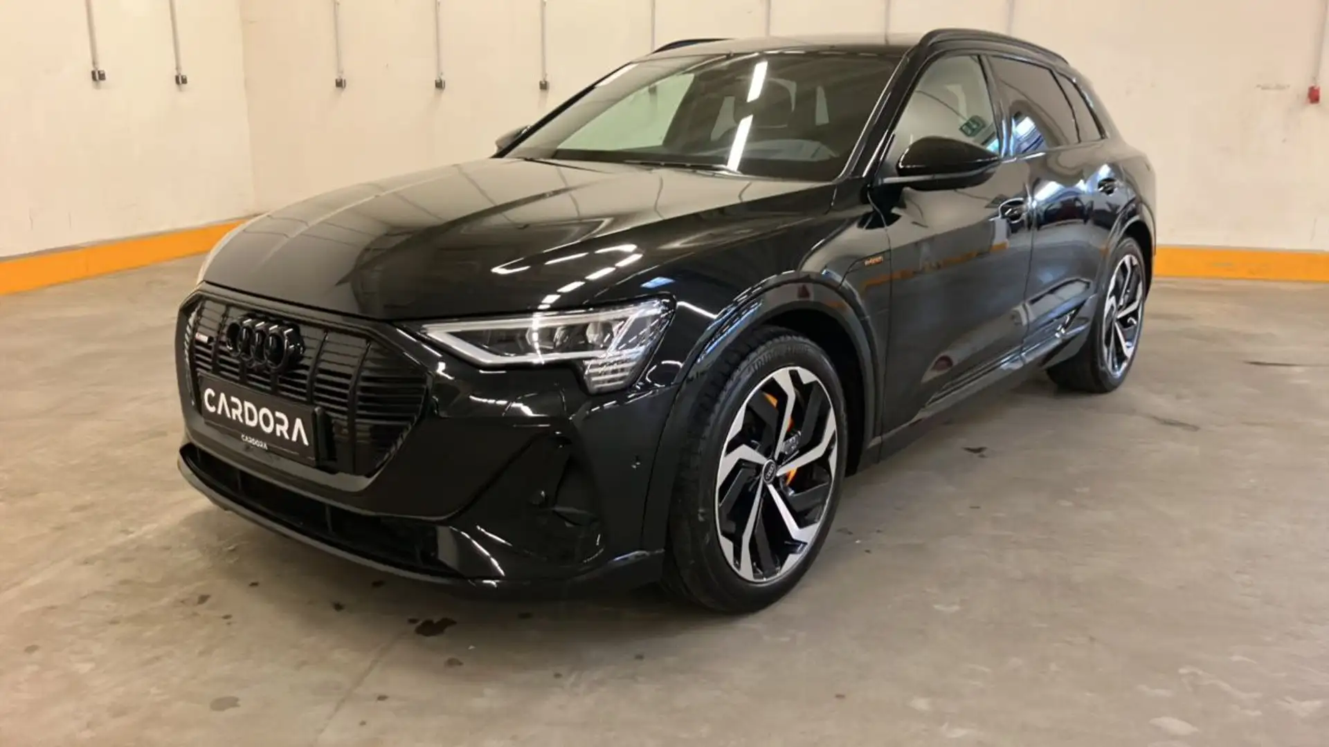 Audi e-tron 55 quattro S line MATRIX*LEDER*SKY*LUFTFEDERUNG*H Schwarz - 2