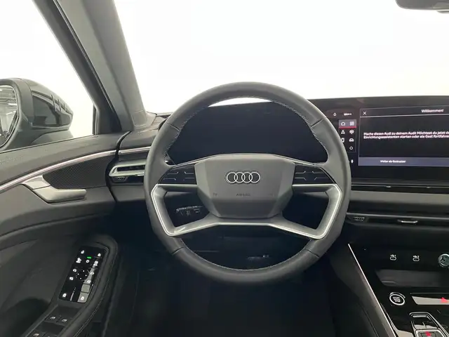 Audi A6 view 12