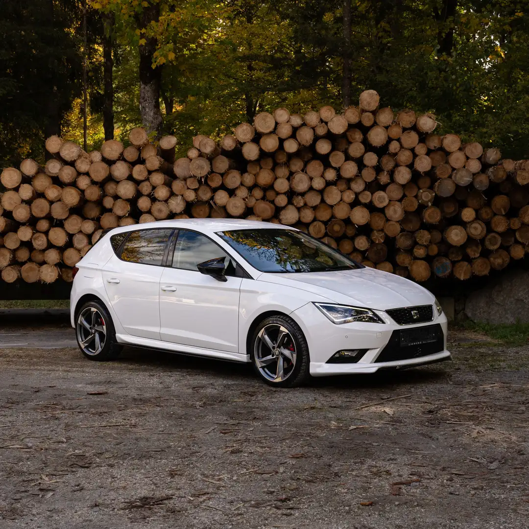SEAT Leon Seat Leon 1.6 TDI Style|LED|Navi|ZRneu|ArböChek Weiß - 2