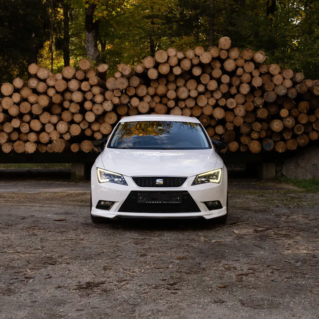 SEAT Leon Seat Leon 1.6 TDI Style|LED|Navi|ZRneu|ArböChek Weiß - 1