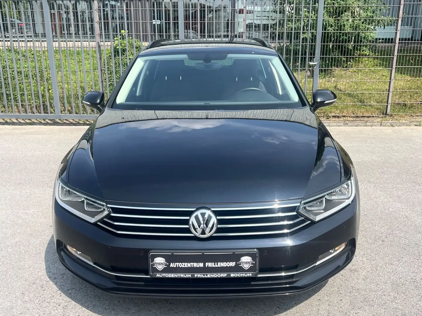 Volkswagen Passat Variant AUTOMATIK/KAMERA/APPLE CAR PLAY!! Noir - 2