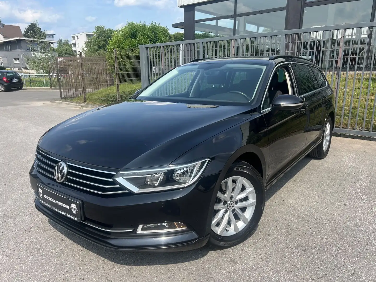 Volkswagen Passat Variant AUTOMATIK/KAMERA/APPLE CAR PLAY!! Noir - 1