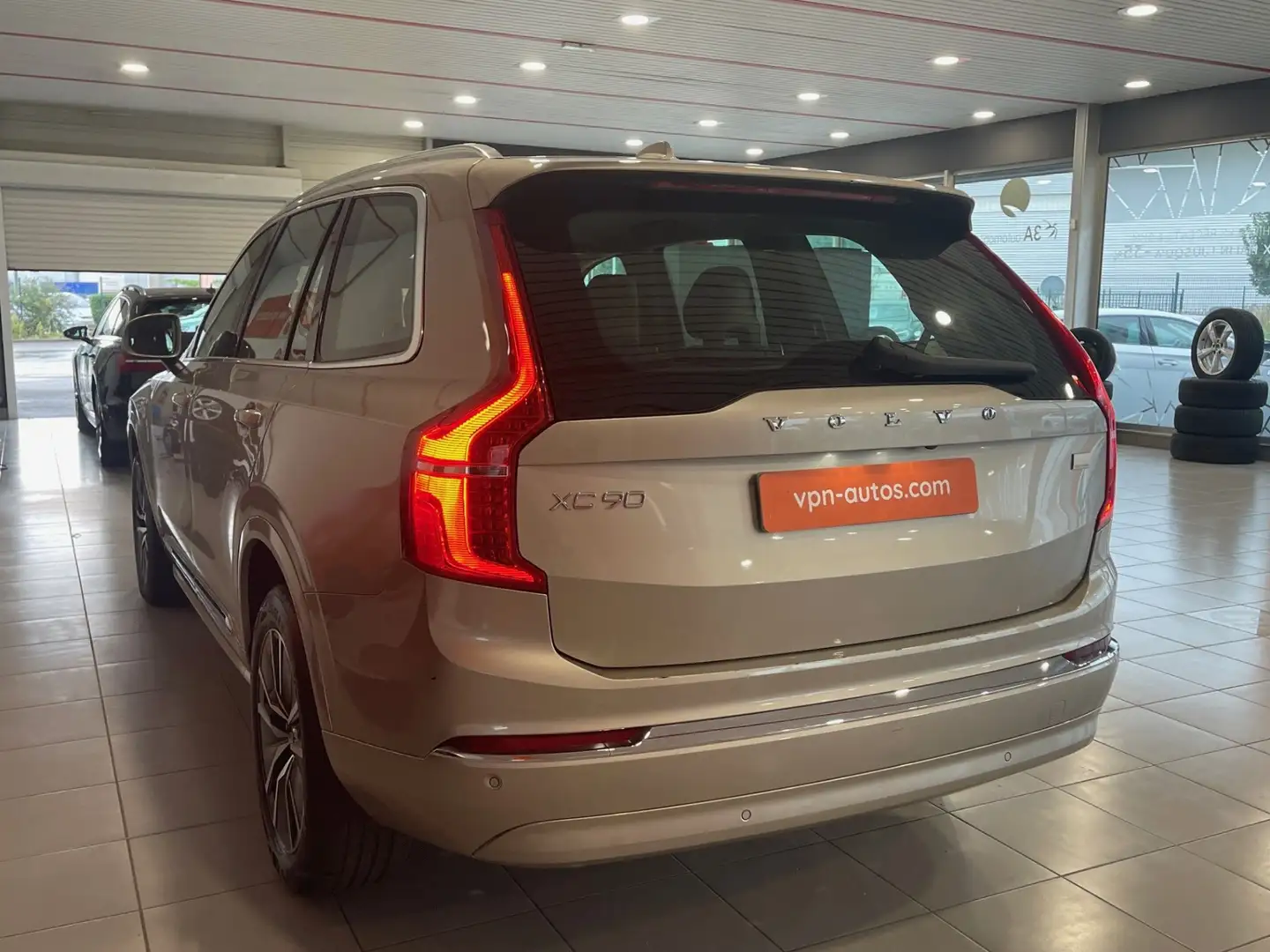 Volvo XC90 XC90Recharge T8 AWD 310+145 ch Geartronic 455 CORE PLUS CUIR+GPS+CAMERA+7 PLACES Zilver - 2