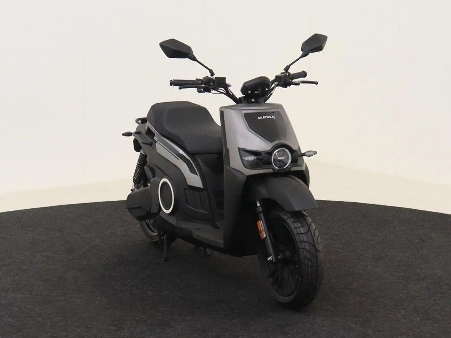 Silence S02 NEW / BTW-VAT-TVA / Incl. BATTERY Gris - 1