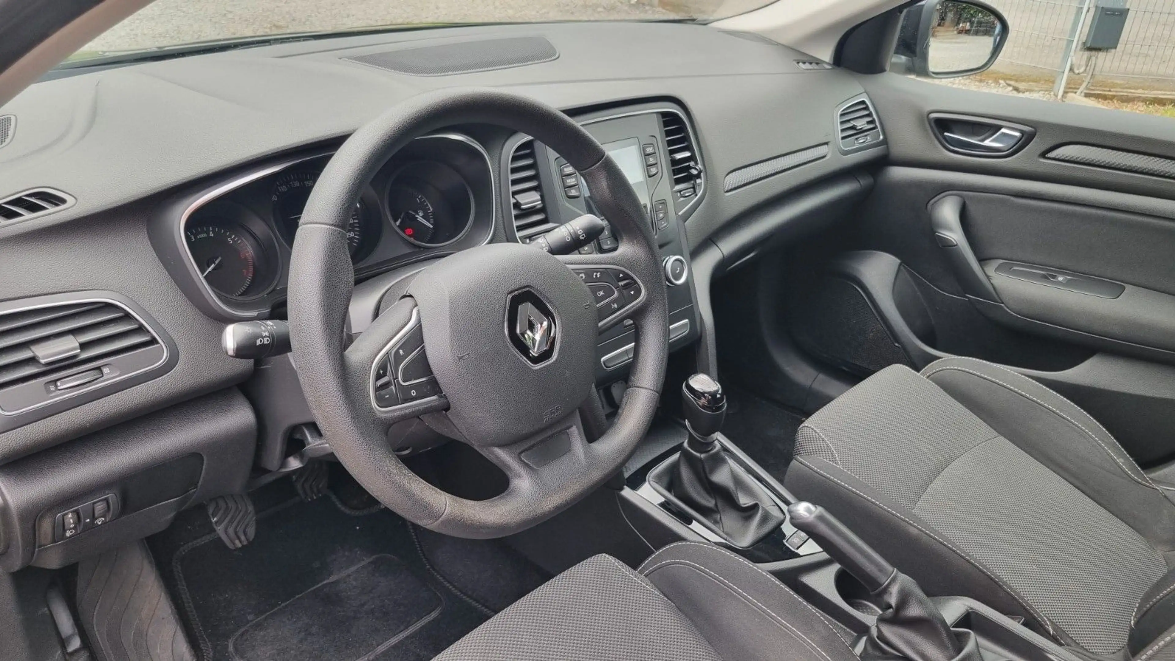 Renault Megane IV Grandtour Life / Inkl. Garantie — photo 10