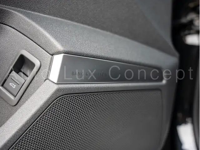 Audi RS3 view 11