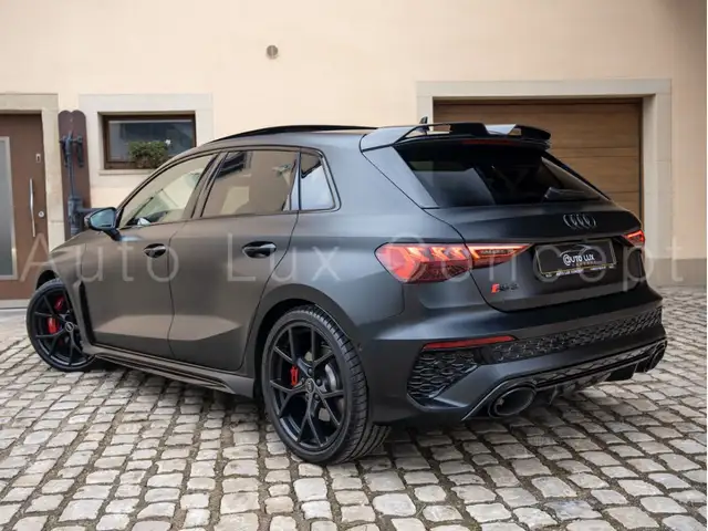Audi RS3 view 4