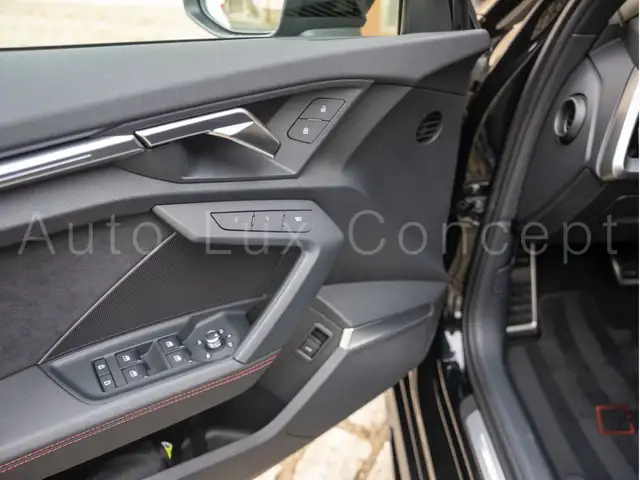 Audi RS3 view 9