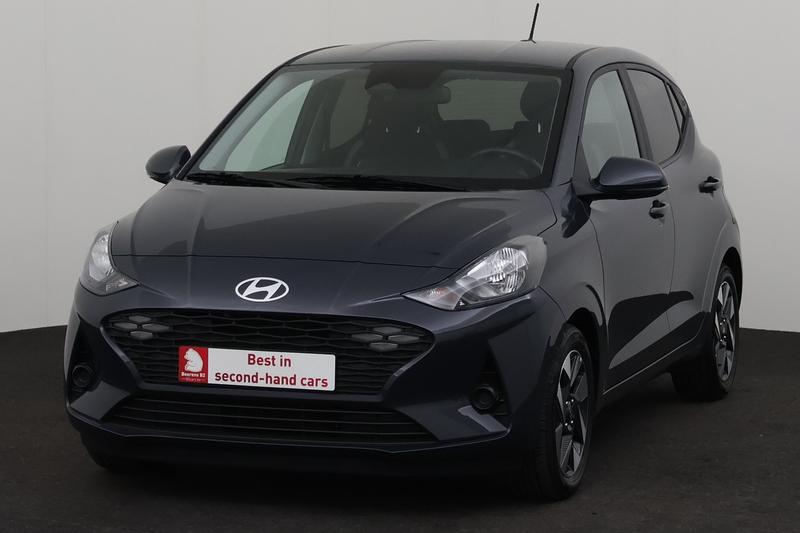 Hyundai i10 1.0 i + GPS + CARPLAY + CAMERA + PDC + CRUISE + AL