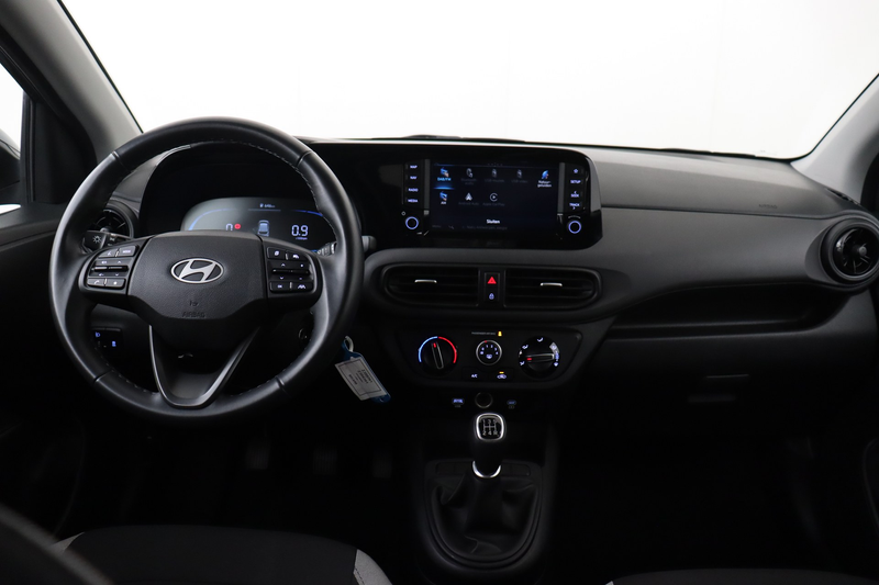 Hyundai i10 1.0 i + GPS + CARPLAY + CAMERA + PDC + CRUISE + AL — photo 9