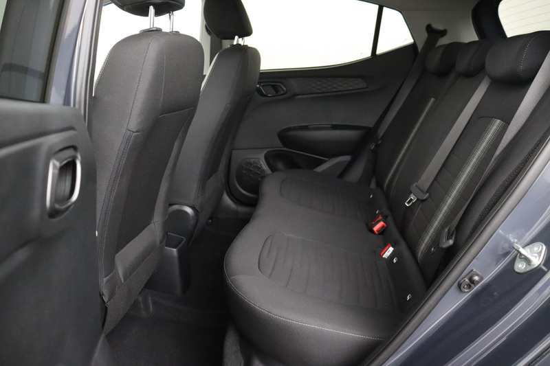 Hyundai i10 1.0 i + GPS + CARPLAY + CAMERA + PDC + CRUISE + AL — photo 13