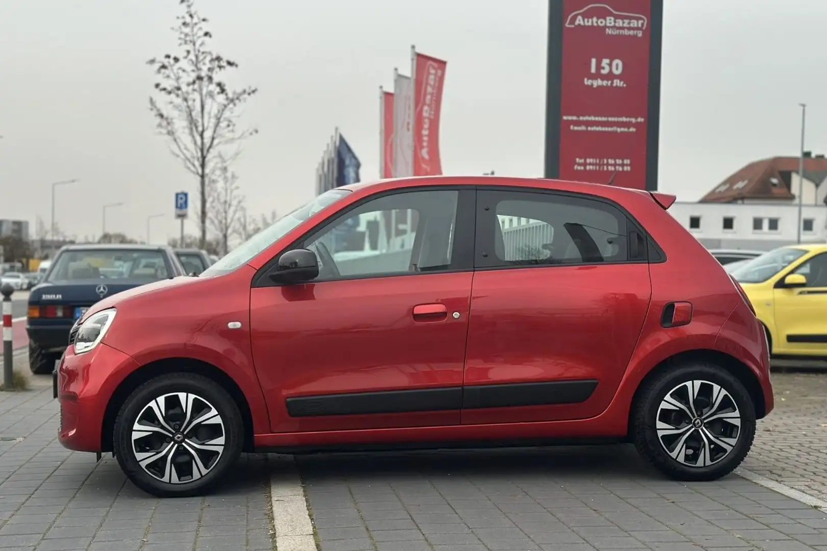 Renault Twingo Zen / 1. Hand / Scheckheft Rot - 2