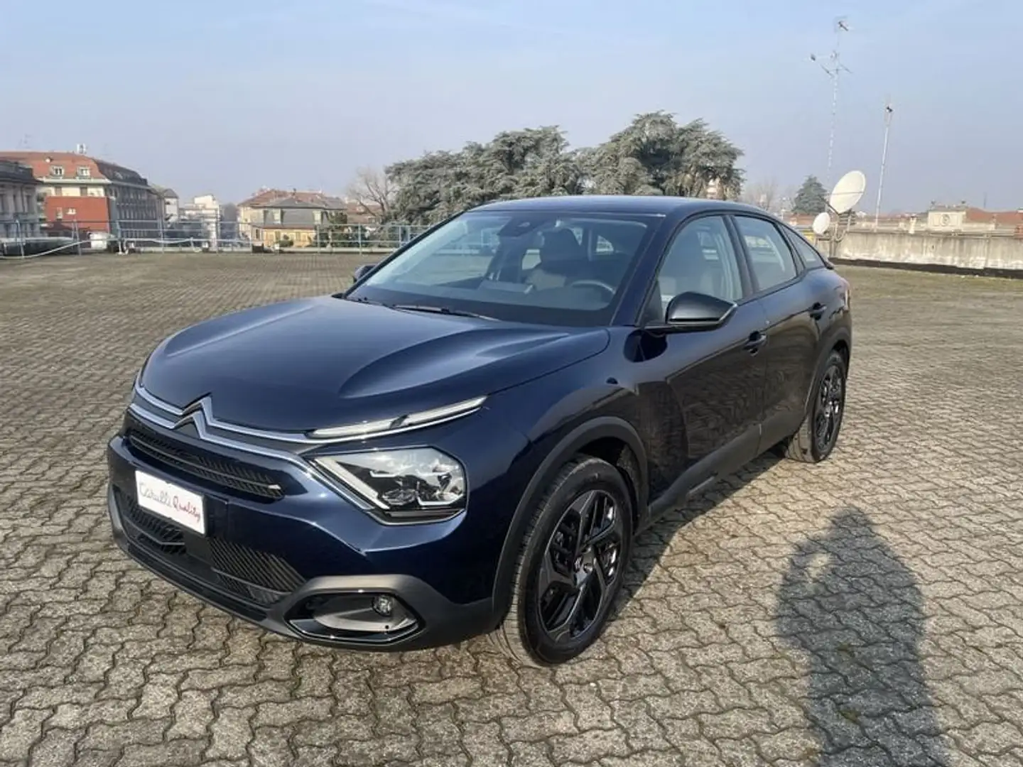 Citroen C4 PureTech 130 S&S Plus Zwart - 1