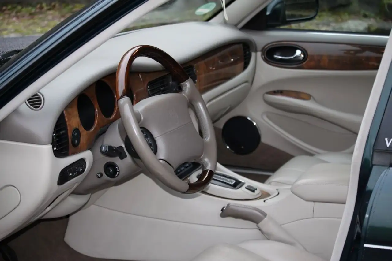 Jaguar XJR Top gepflegter XJR mit 3 Jahre Garantie, foto 5