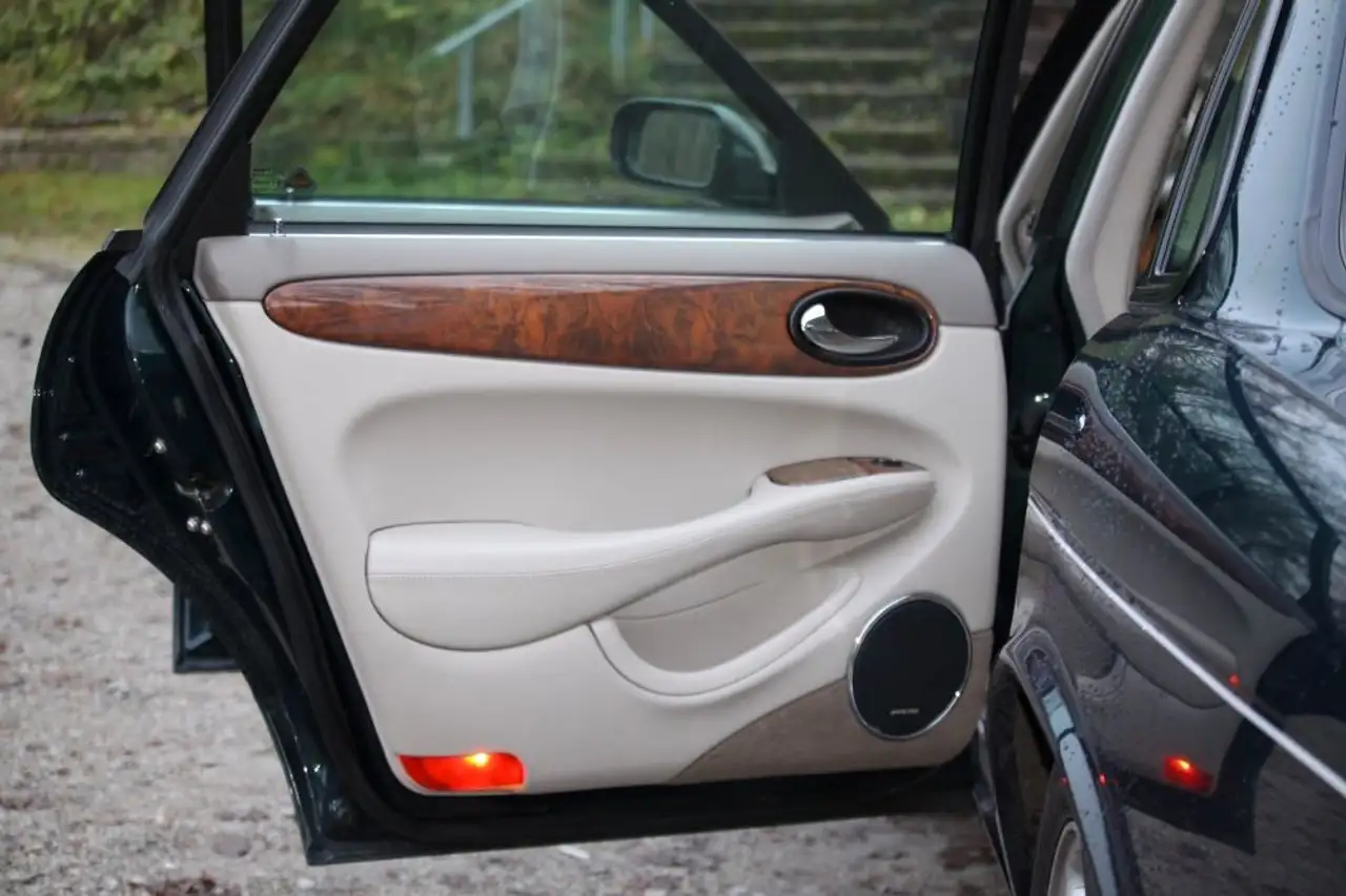 Jaguar XJR Top gepflegter XJR mit 3 Jahre Garantie, foto 9