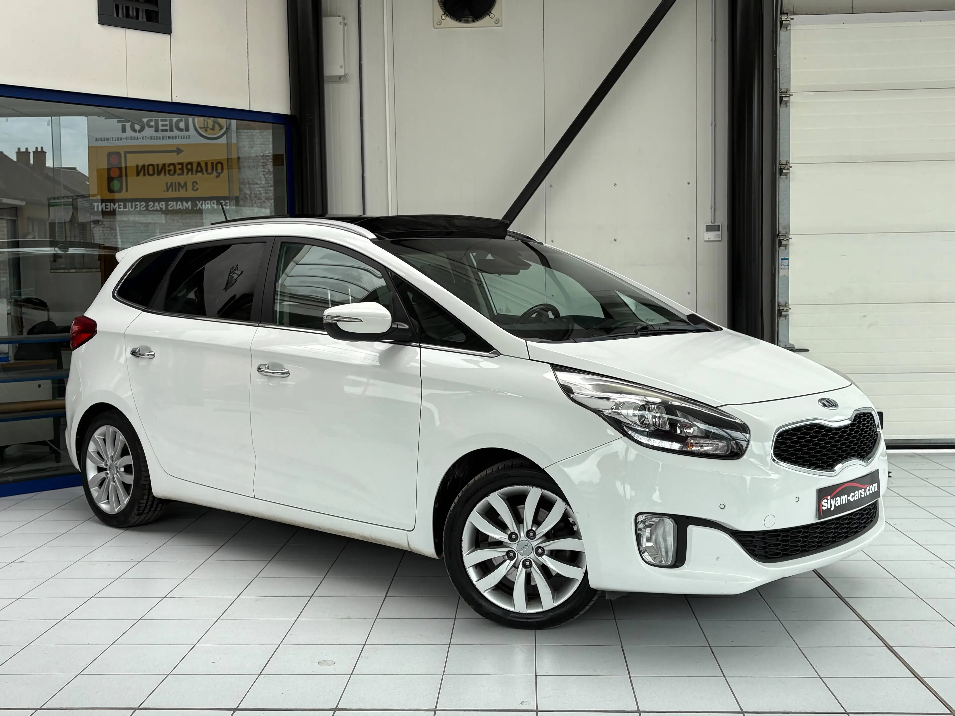 Kia Carens Carens 1.7 CRDI *GPS * TOIT * CAMERA * PDC * JANTES * — photo 7