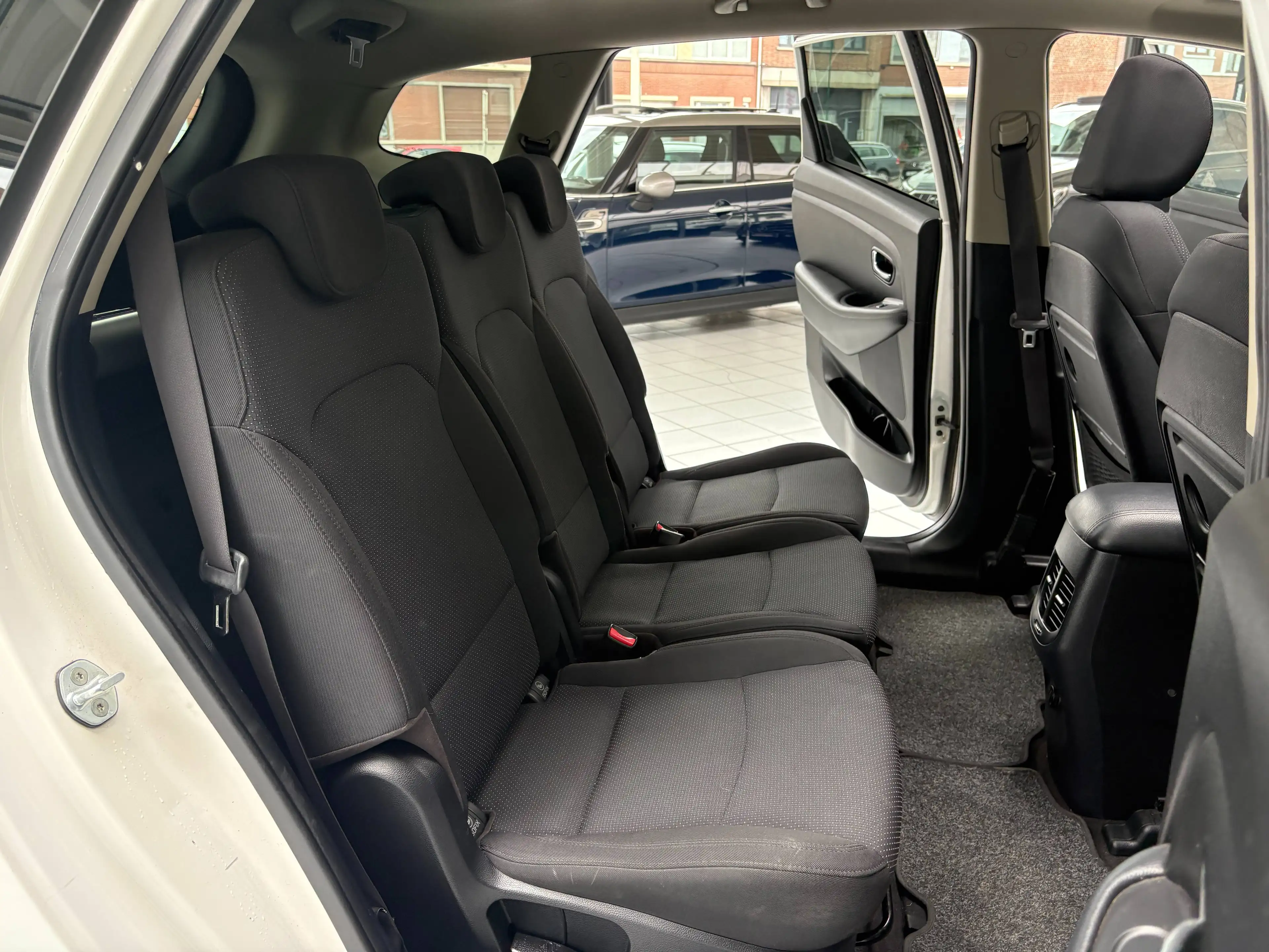 Kia Carens Carens 1.7 CRDI *GPS * TOIT * CAMERA * PDC * JANTES * — photo 9