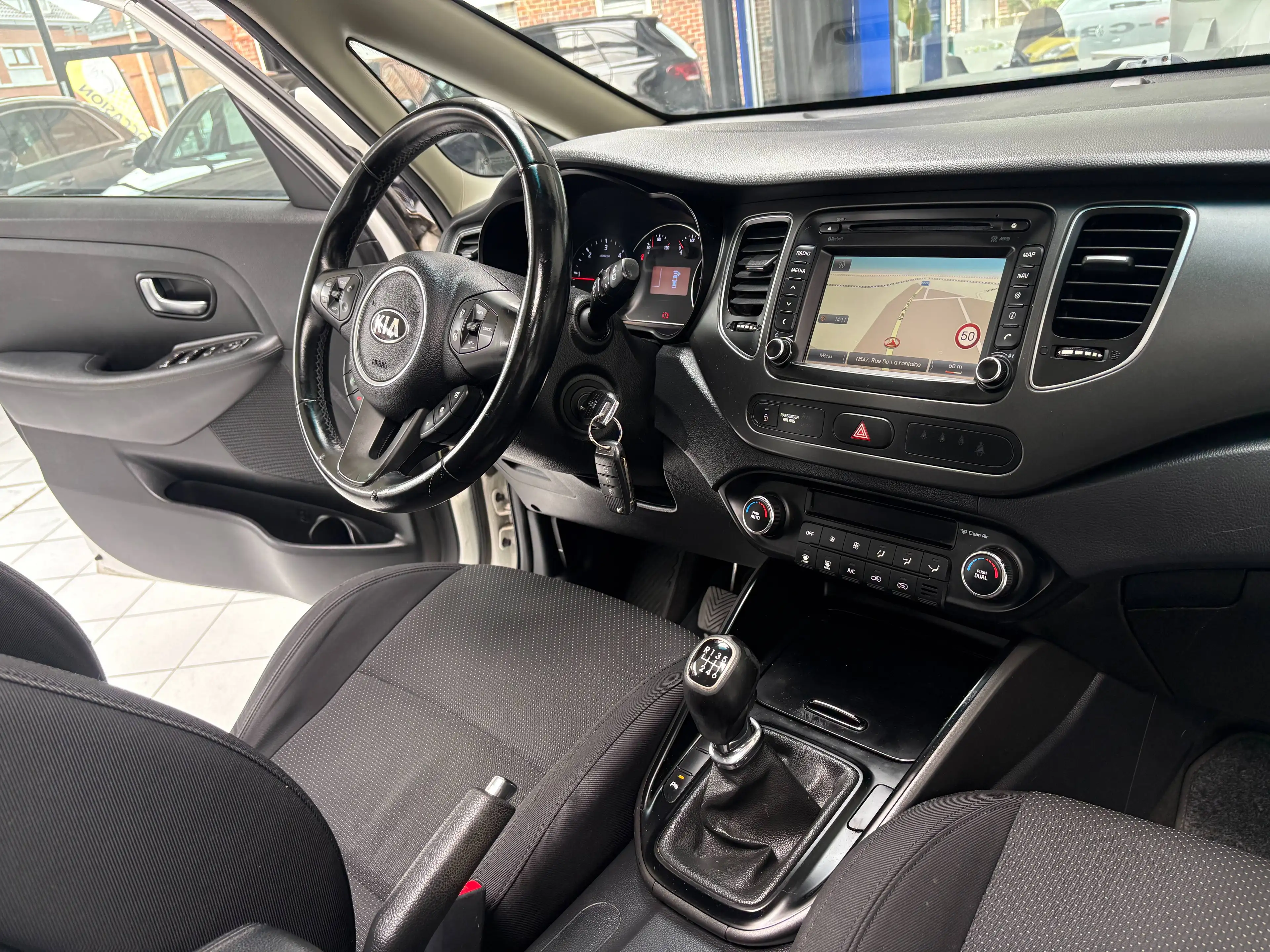 Kia Carens Carens 1.7 CRDI *GPS * TOIT * CAMERA * PDC * JANTES * — photo 14