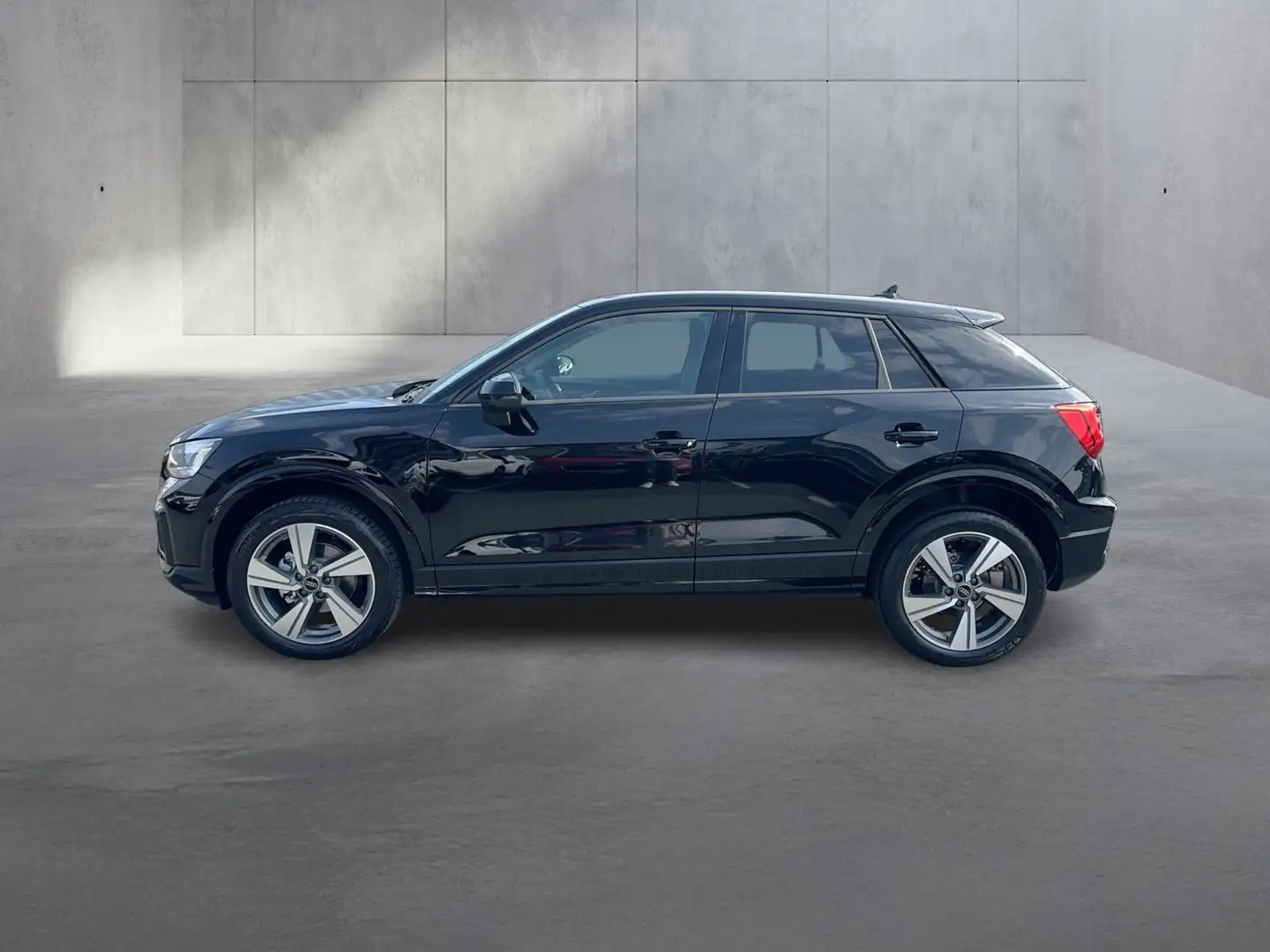 Audi Q2 30 TFSI admired Schwarz - 2