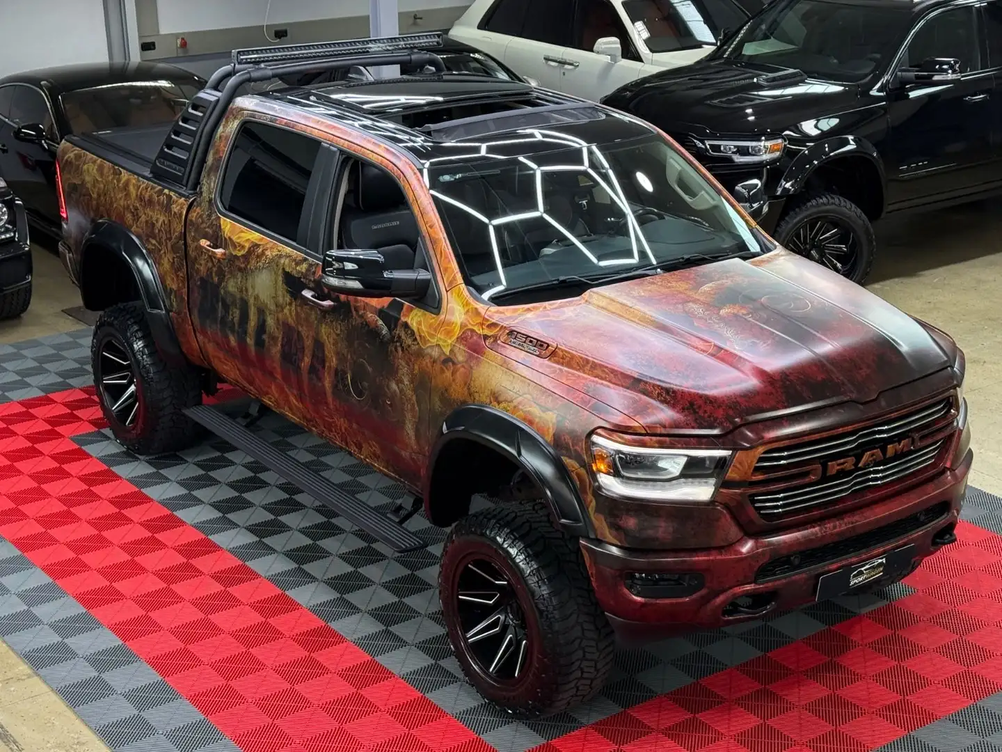Dodge RAM 1500 5.7 Laramie 4X4 LPG MonsterTruck UNIKAT Noir - 1