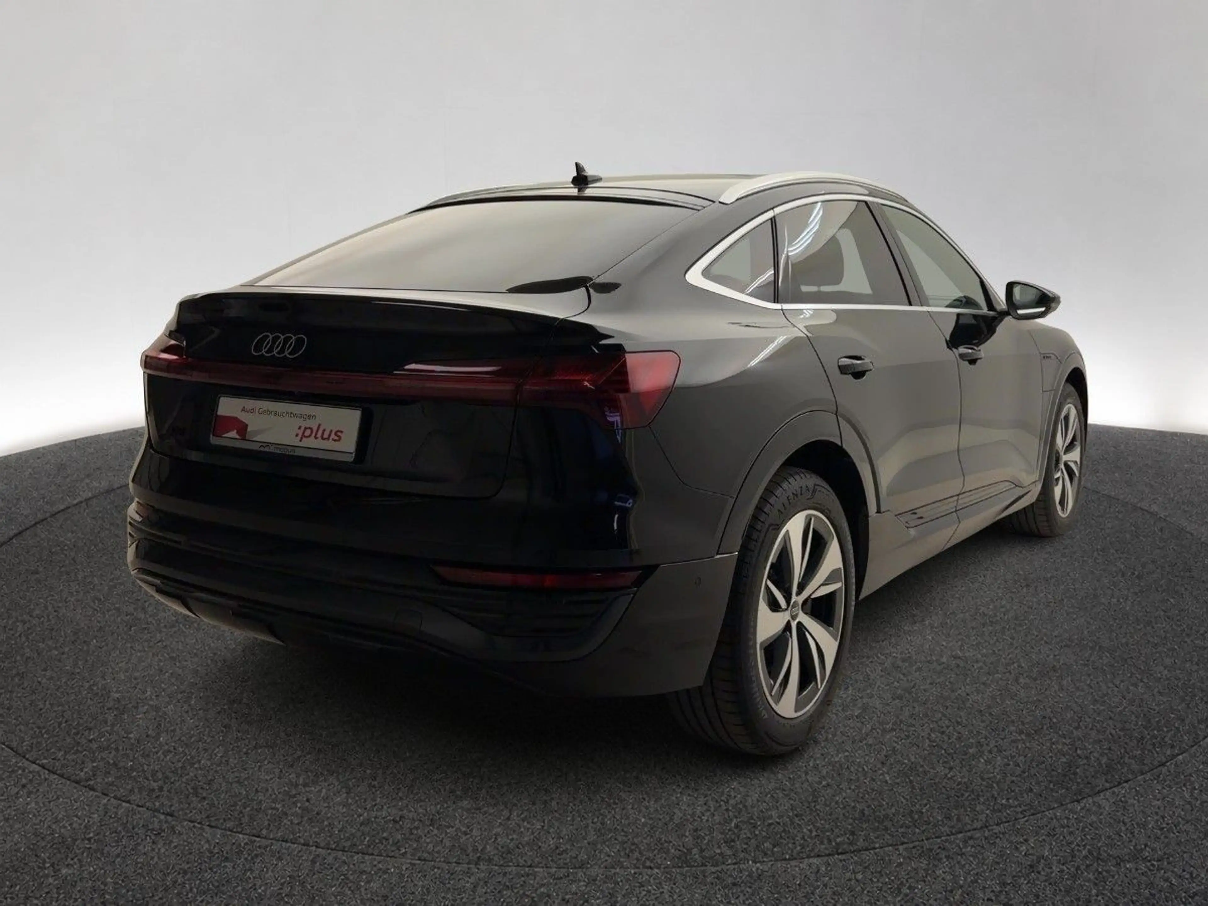 Audi Q8 e-tron Q8 e-tron Sportback 55 QUA*MATRIX*PANO*AHK*HUD* — photo 4