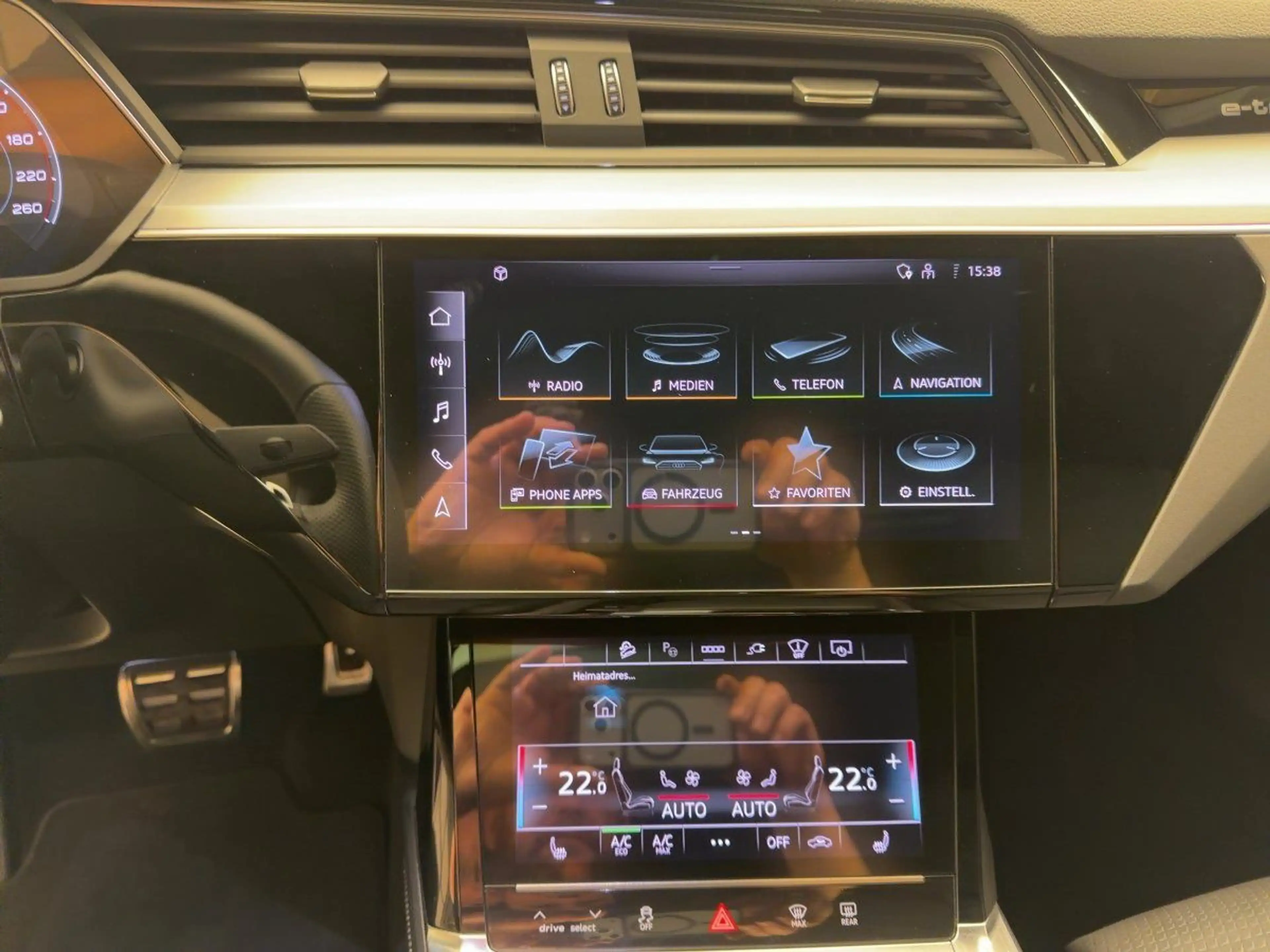 Audi Q8 e-tron Q8 e-tron Sportback 55 QUA*MATRIX*PANO*AHK*HUD* — photo 11