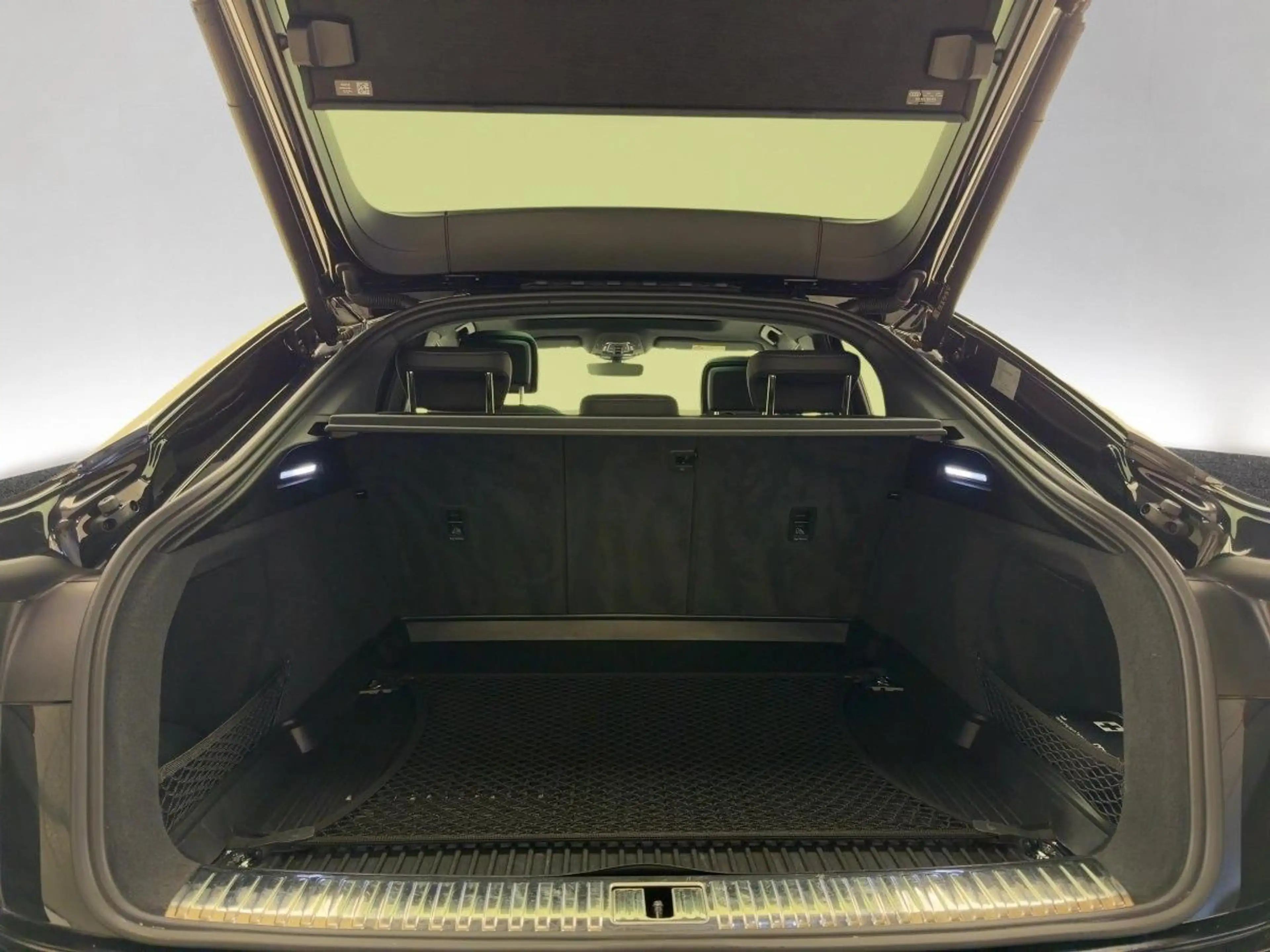 Audi Q8 e-tron Q8 e-tron Sportback 55 QUA*MATRIX*PANO*AHK*HUD* — photo 13