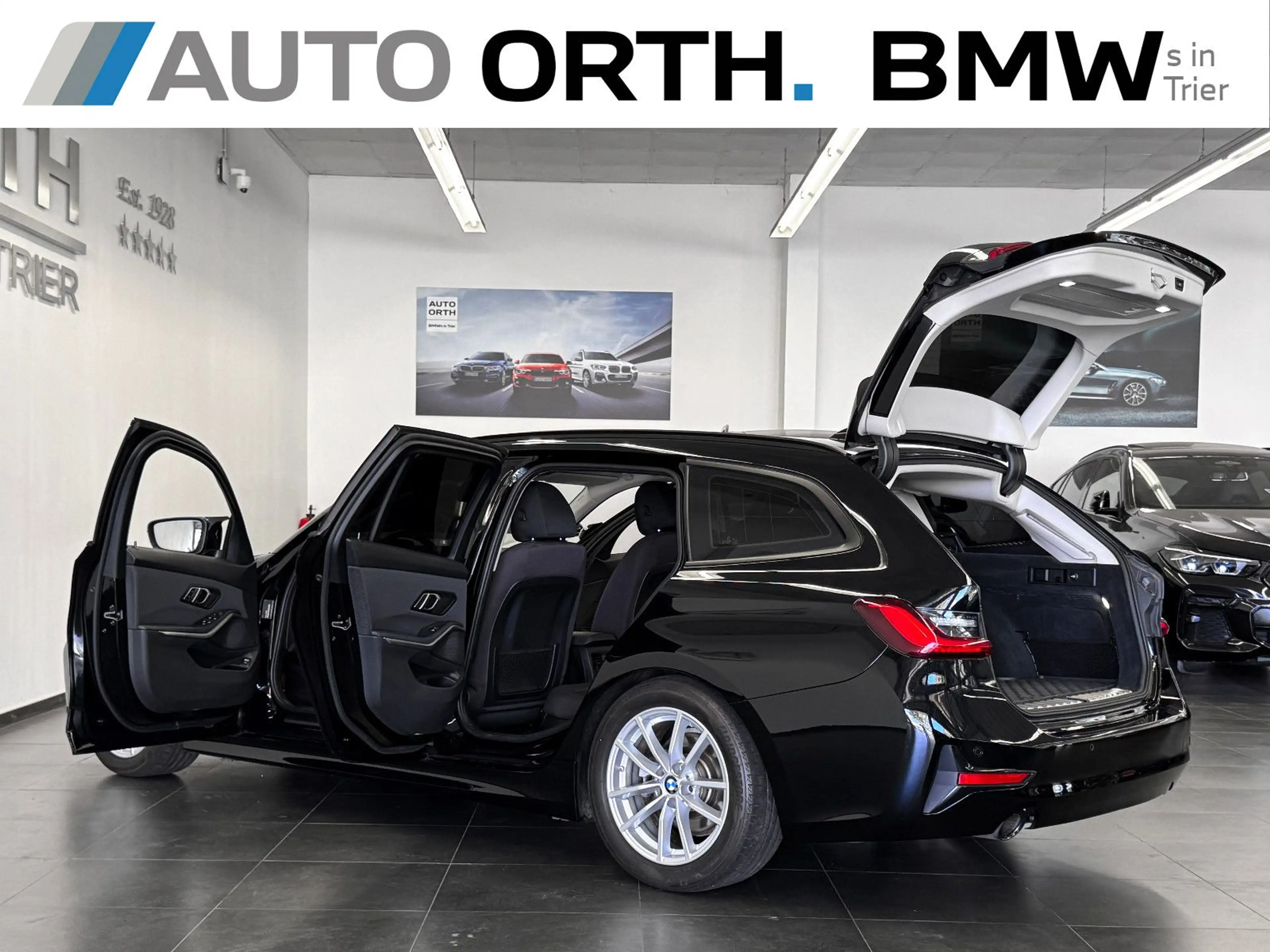 BMW 320 d Touring AUTOM. LC+ LED SIHZ PDC TEMPO AHK — photo 10
