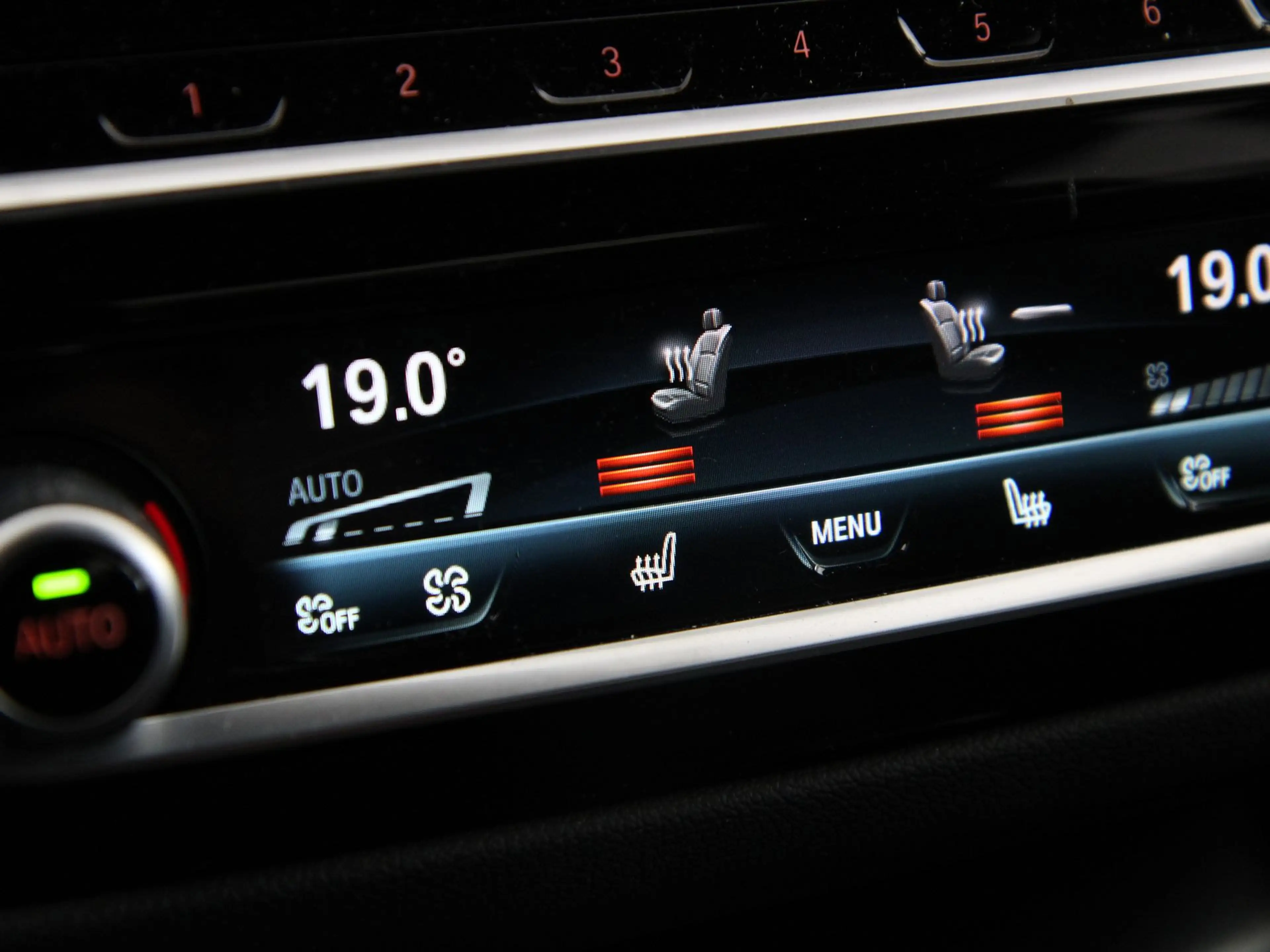 BMW 545 5 Serie 545e xDrive High Executive M-Sport — photo 15