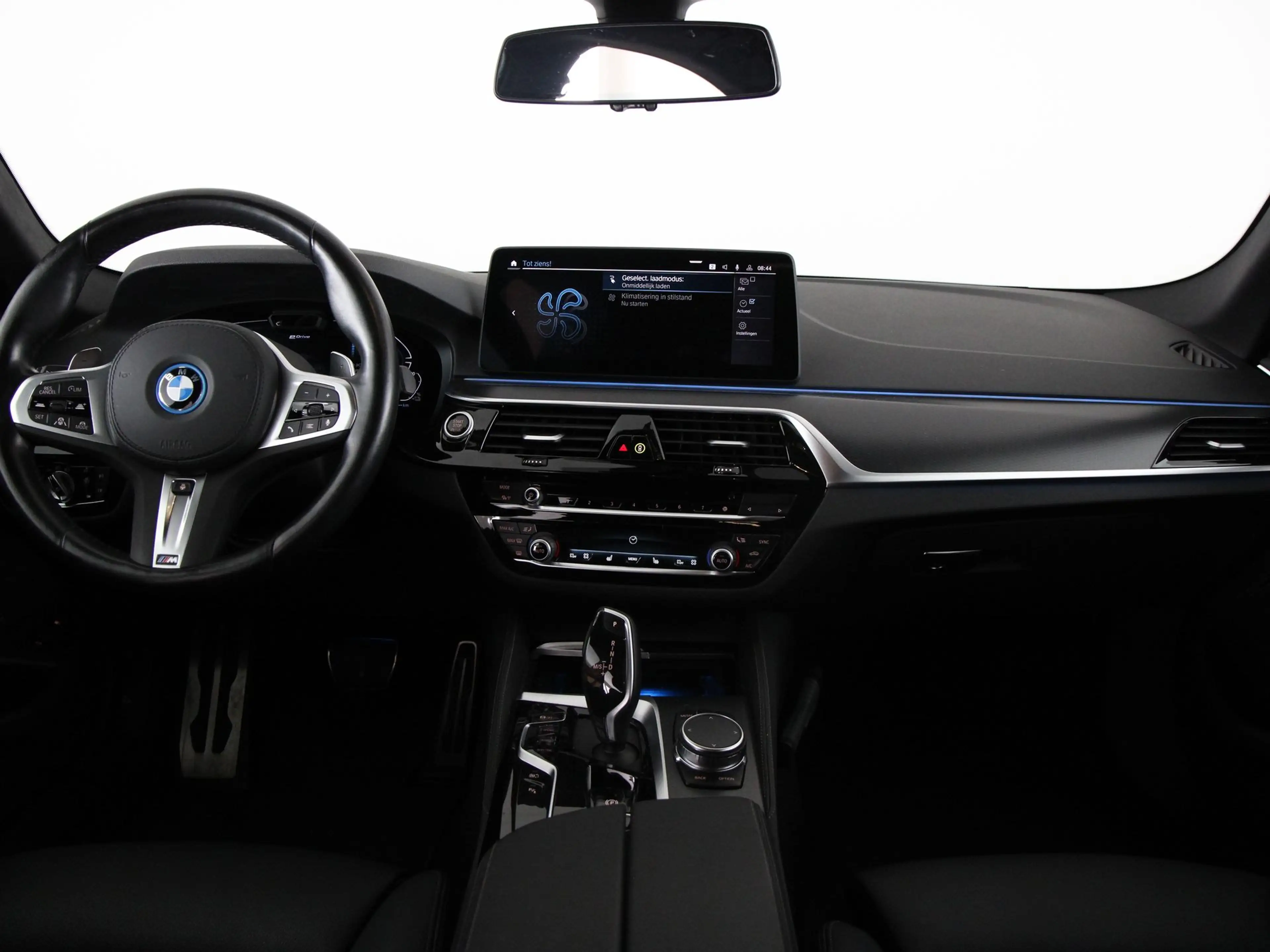 BMW 545 5 Serie 545e xDrive High Executive M-Sport — photo 13