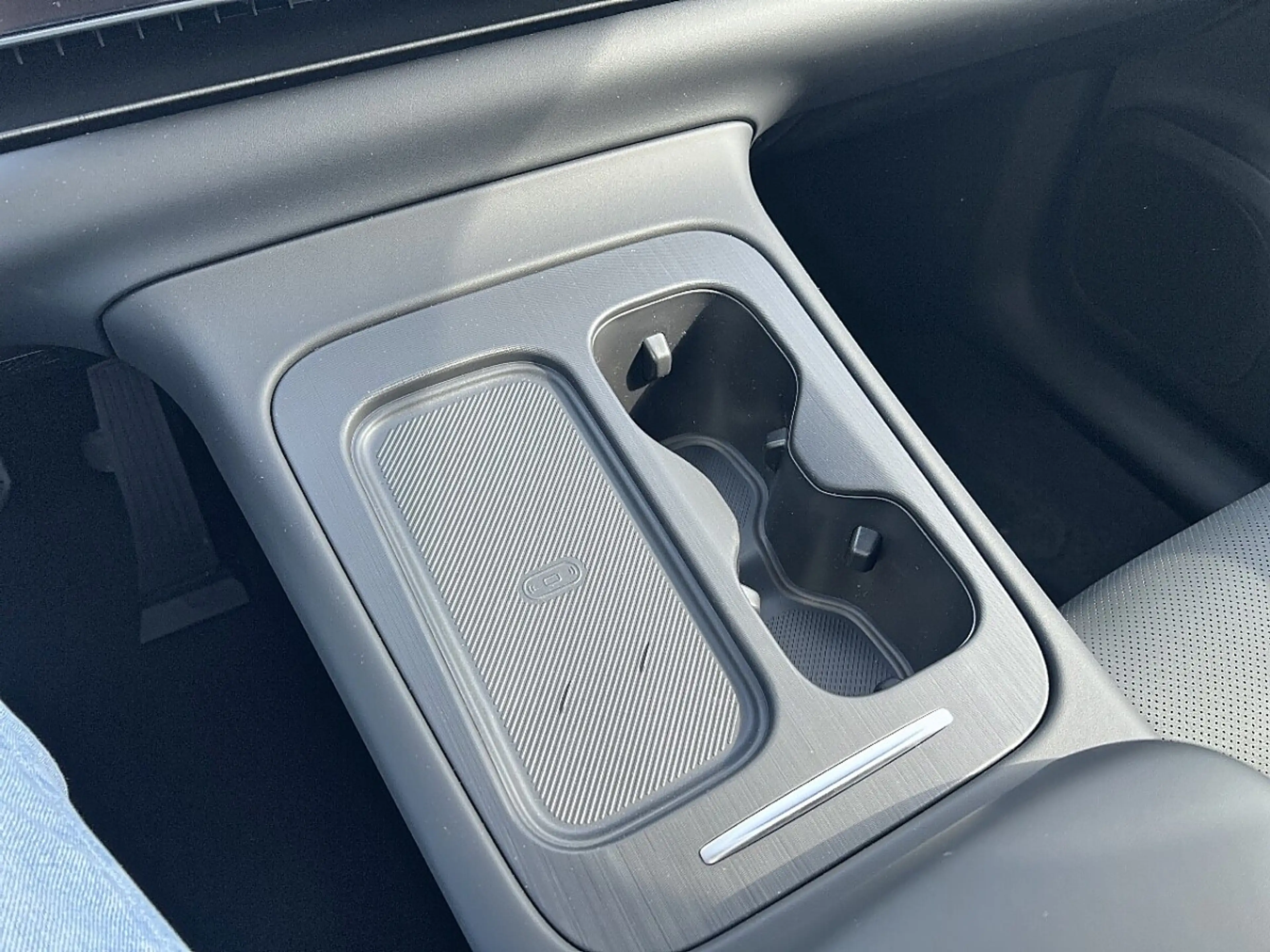 Leapmotor C10 Elektro 70kWh Design — photo 15