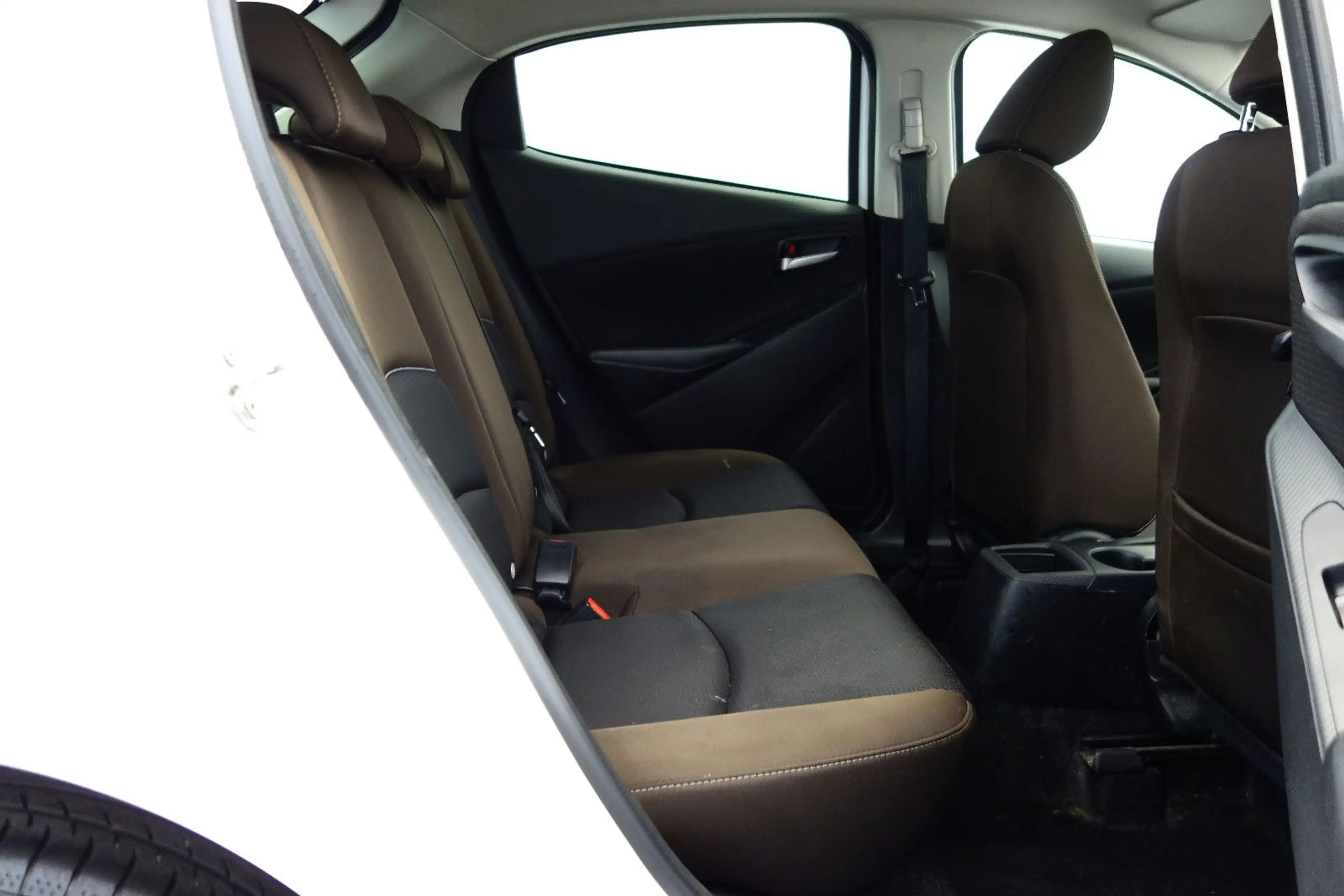 Mazda 2 Lim. *EXCLUSIVE-LINE* SITZHZG+NAVI+TEMPOMAT+ — photo 8