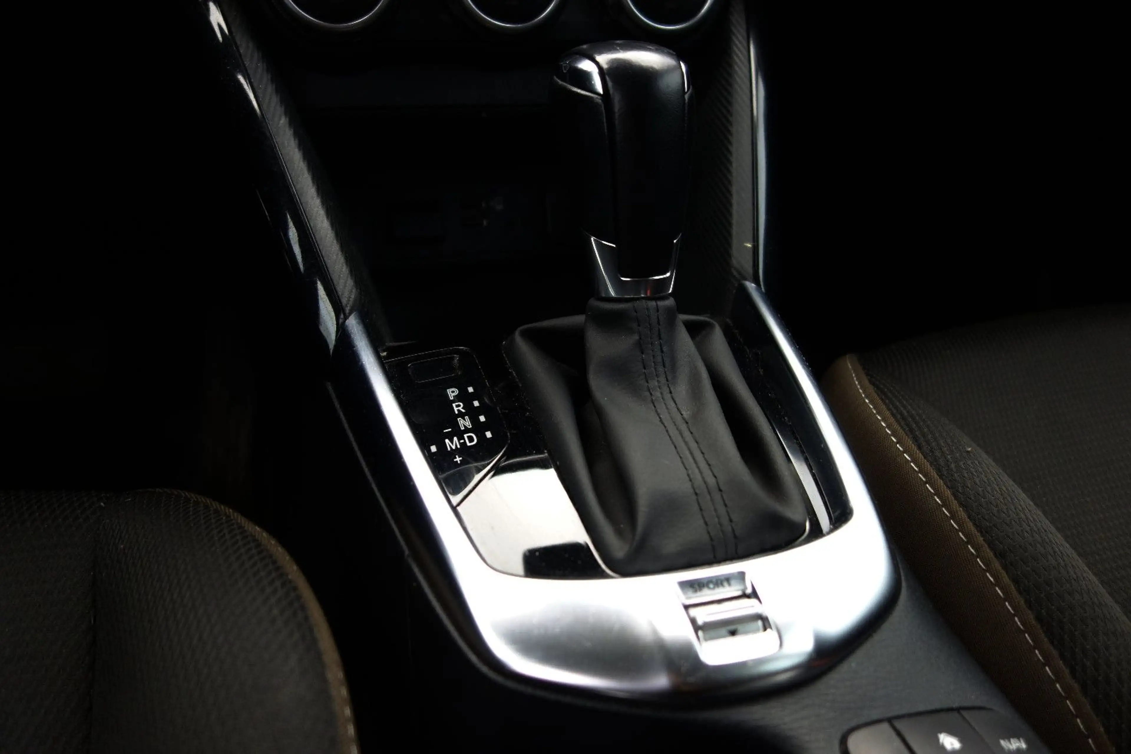 Mazda 2 Lim. *EXCLUSIVE-LINE* SITZHZG+NAVI+TEMPOMAT+ — photo 10