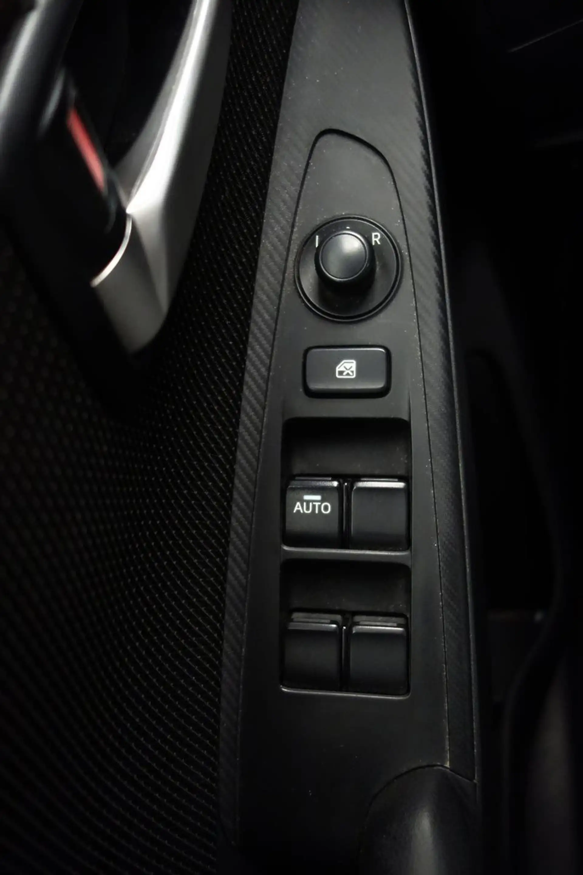 Mazda 2 Lim. *EXCLUSIVE-LINE* SITZHZG+NAVI+TEMPOMAT+ — photo 15
