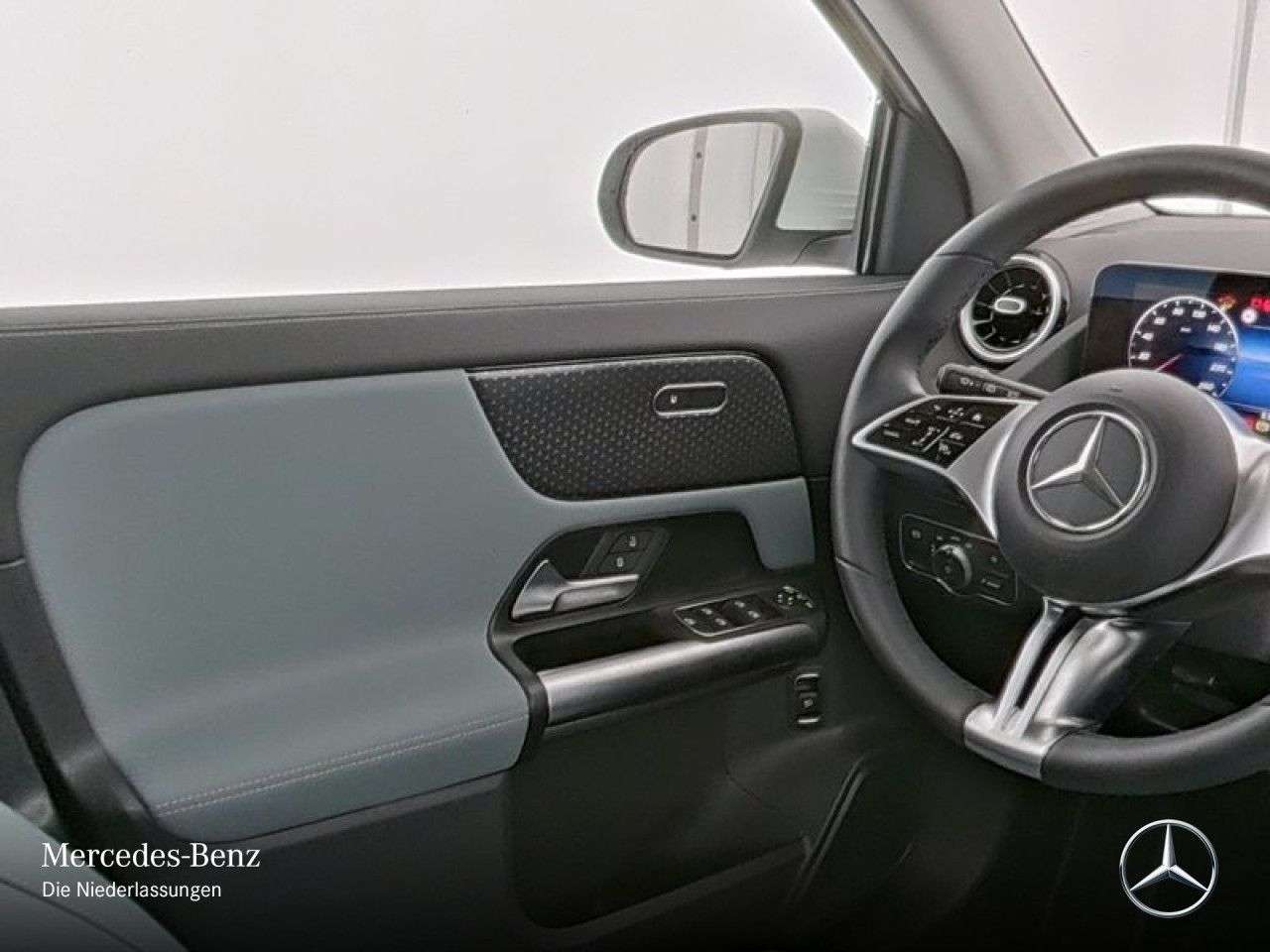 Mercedes-Benz GLA 220