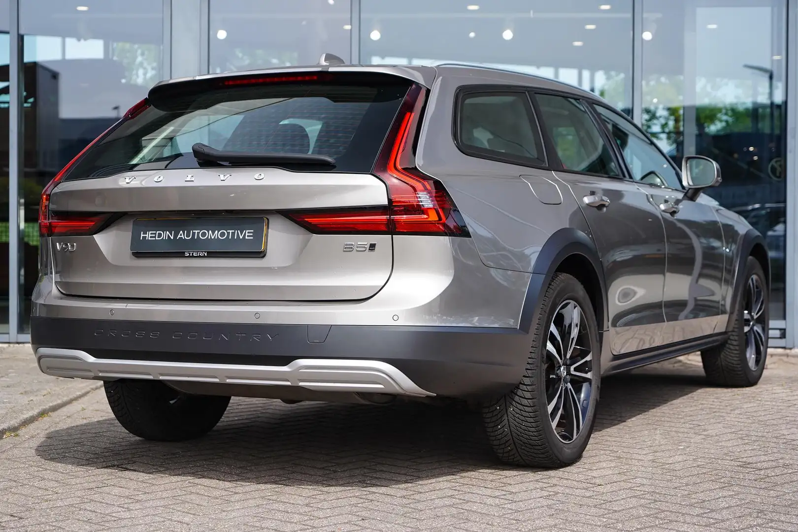 Volvo V90 Cross Country 2.0 B5 AWD Pro | 2.400 kg trekgewicht! | Trekhaak Gris - 2