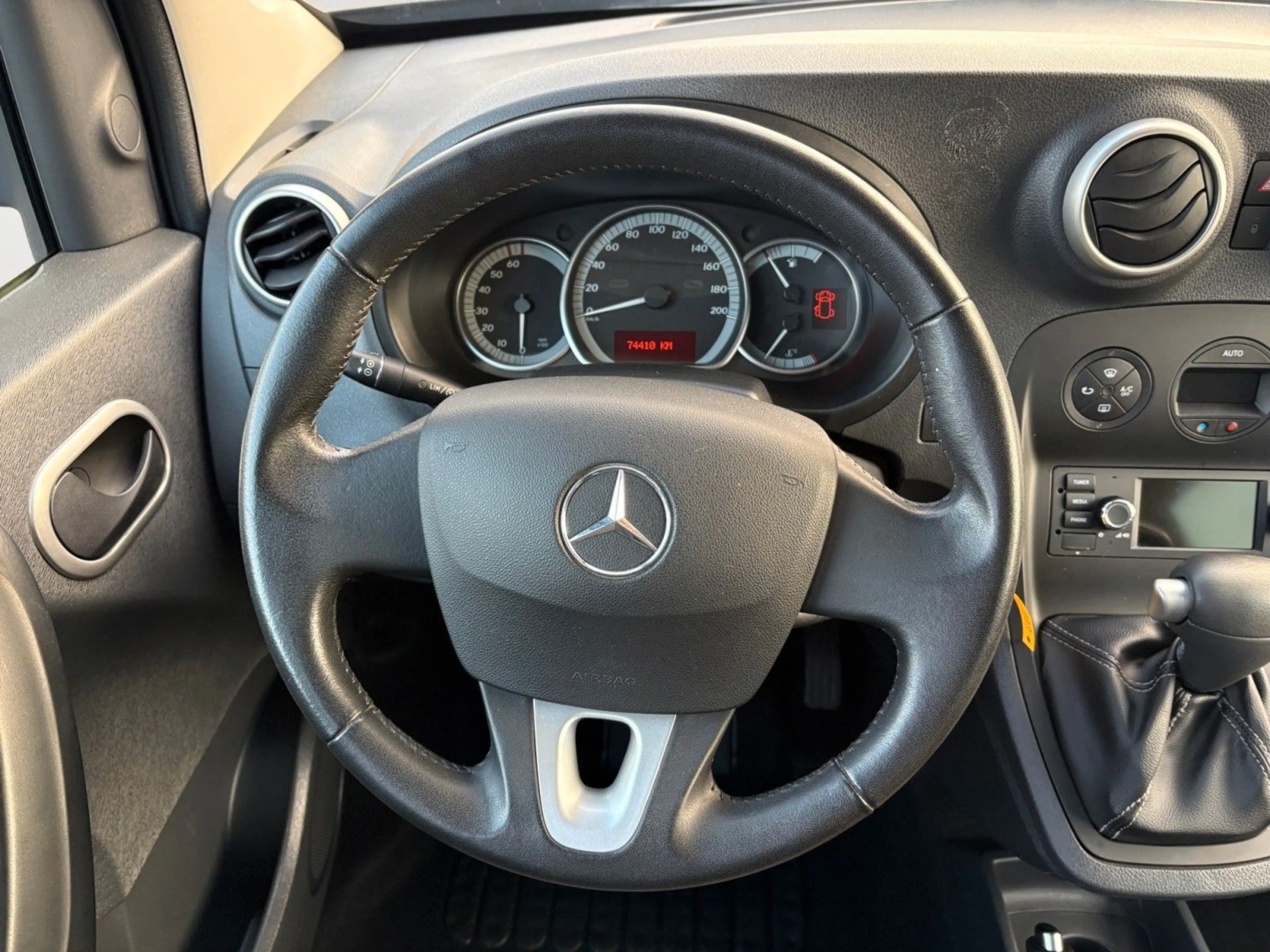Mercedes-Benz Citan 112 *Rollstuhlgerecht* — photo 13